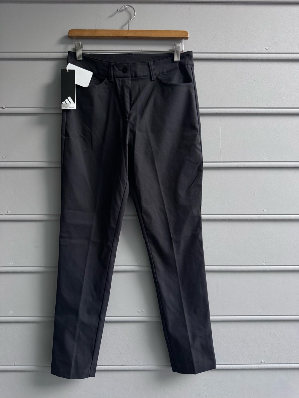 NWT women’s ultimate365 twistwave 5 pocket Pants in black